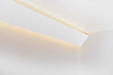 White ceiling corner lighting
